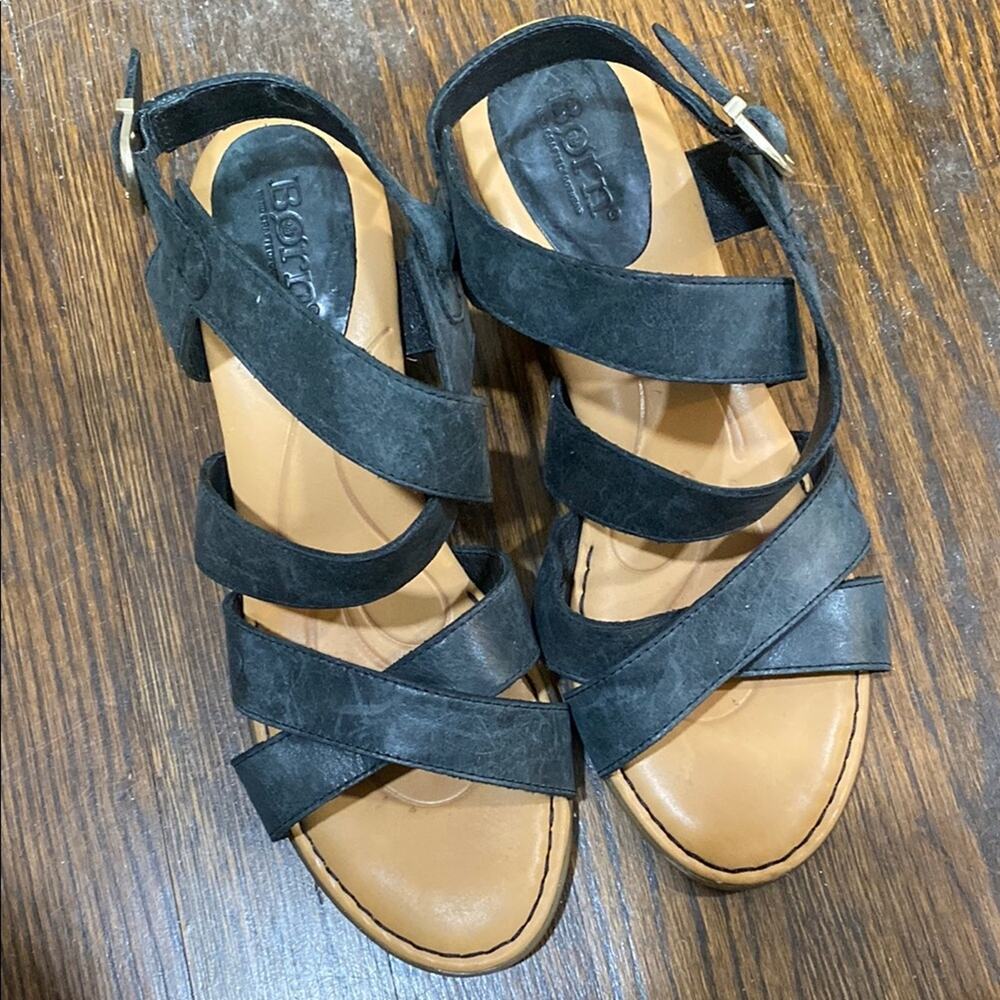 Born Black Sandals Size 8M Stacked Heel Comfortable Strappy Design